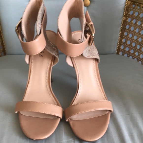 Guess nude color stiletto high heel ankle strap shoes size 8.5 glam sexy party - Picture 3 of 15